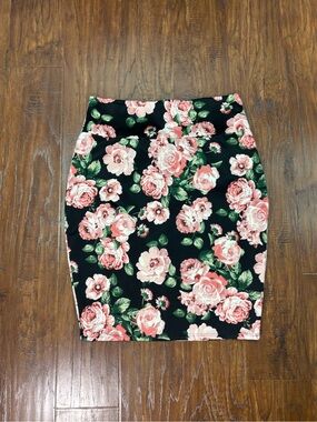 Floral Pencil Skirt - Black with Pink Rose Print- 3X